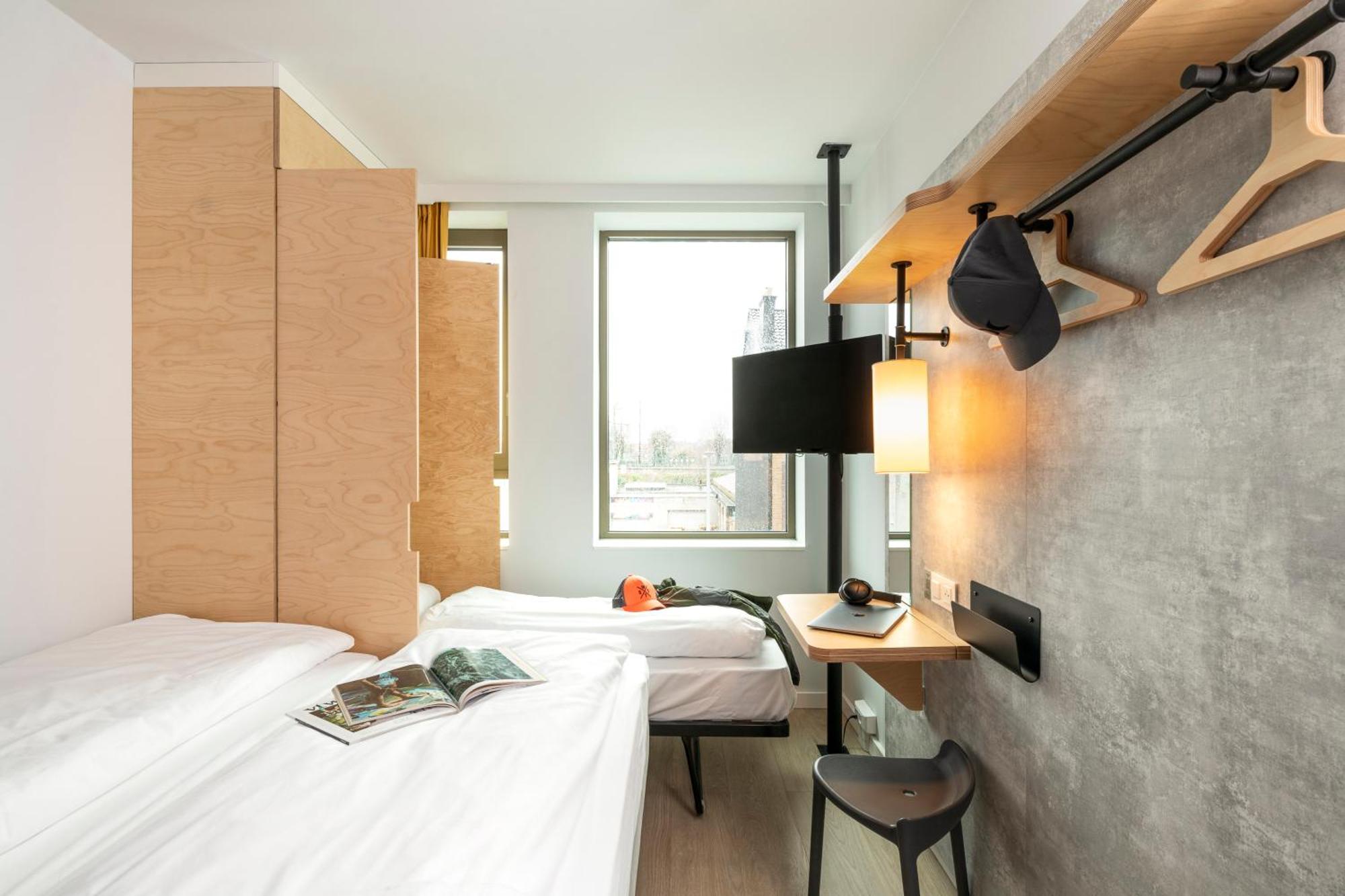 Standaard Kamer met 3 eenpersoonsbedden
