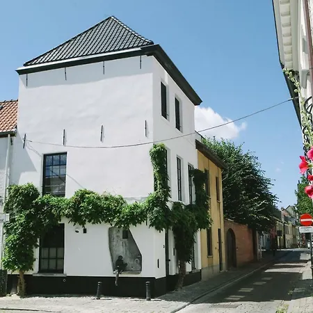 Friday Gent, Exclusive Charming Guesthouse-2